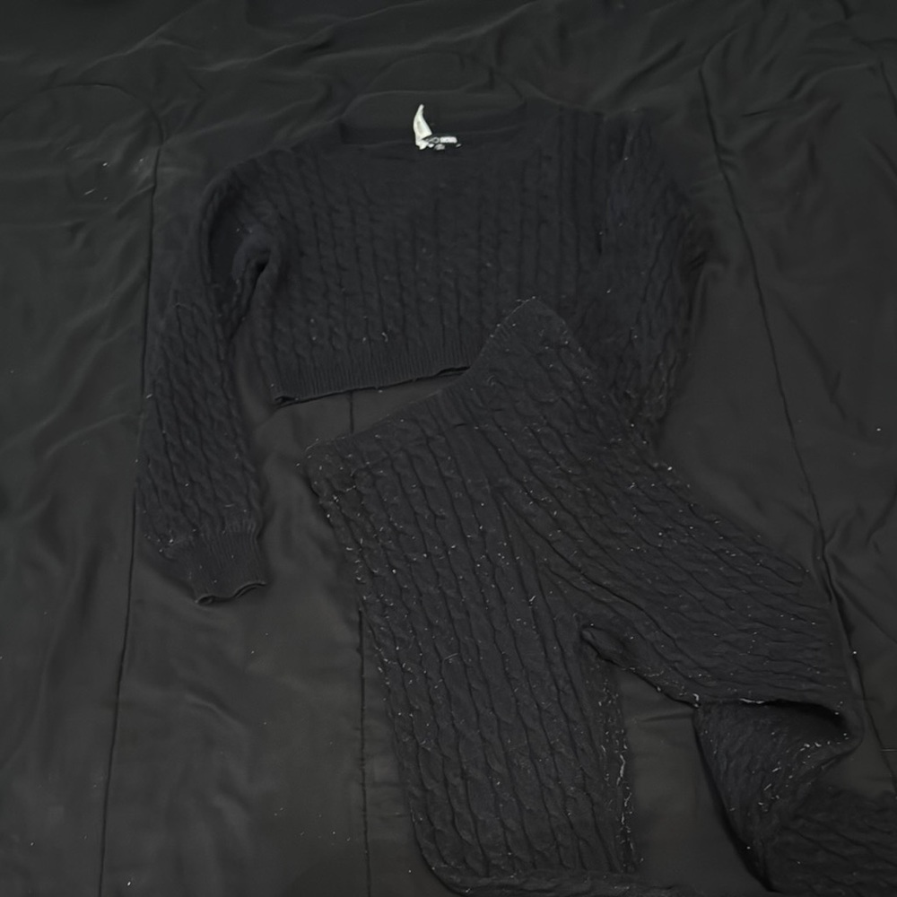 Black Cable Knit Sweater and Pants Set - Picture 3 of 3